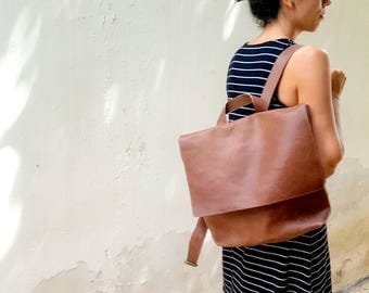 Leather Backpack Women, Laptop Backpack Bag, Messenger Backpack, Laptop Messenger Bag with Zipper, Messenger Bag, Leather Messenger Bag