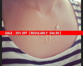SALE 20% OFF Gold necklace, dainty necklace, statement gold necklace, pearl necklace, impressive necklace, unique necklace,Gift 10006