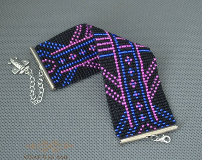 Aztec bracelet, Wide bracelet, geometric bracelet, native bracelet, beaded bracelet, loom bracelet, woven bracelet, seed bead bracelet
