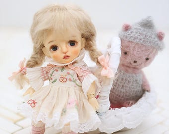 I'm your butterfly--- 1/8 Lati-yellow and imda 1.7 size-----Need to order