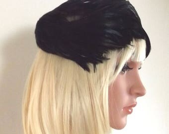 Vintage Black Feather Hat - Jille Original - 1940s - Casque Style Fitted Hat - Black Iridescent Feathers - Ladies Feather Hat