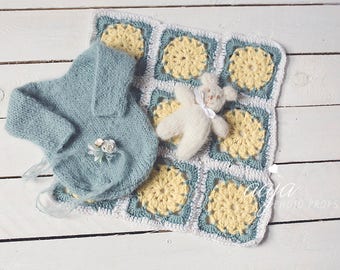 Stunning baby newborn girl set, crochet blanket, romper, tieback and bear toy, mint, sage, cream, yellow, Photo prop, RTS
