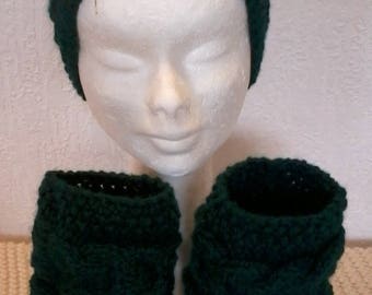 short leggings, leg warmers boot socks and headband matching dark green color