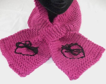 Echarpe003 - Raspberry pink leaf black heart scarf