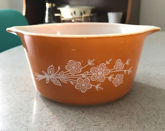 Vintage Pyrex Casserole Dish 473 Butterfly Gold