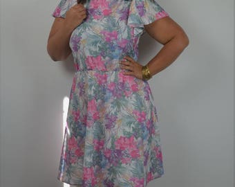 1970s Pastel Floral Dress, Polyester Dress, Flutter Sleeves, Full Skirt Fit and Flare Floral Dress, Summer Dress, Vintage Florals