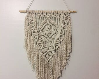 Macrame Wall Hanging / Tapestry / Wall Hanging