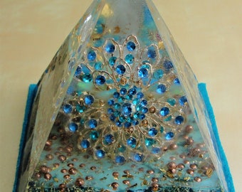 Ocean Mandala Orgonite 4.5 x 5" Metaphysical Glow in the Dark Pyramid (110 x 125mm) Crystal Energy Chakras Meditation 8 Metals11 Crystals