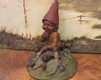 Vintage Gnome "EDDIE" by Tom Clark ~ 1984 # 83 Small Gnome Sculpture ~ Cairn Studio Retired ~ #55 Story ~ Collectible Gnomes Embedded Coin
