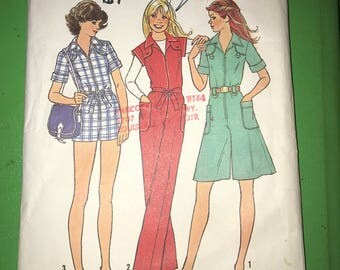 Vintage Sewing Pattern - 1977 Simplicity Pattern 7997 B Juinor Jumpsuit / Romper