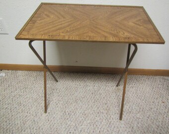 vintage TV Tray * folding table tray* Wood grain Design * TV table