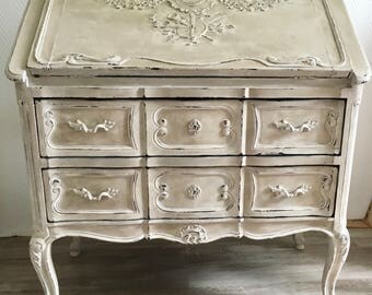 Ravissant dos d'âne bureau de pente ancien meuble héraldique de charme
