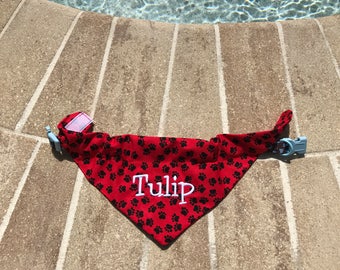 Personalized Dog Bandana- Red Paw Print fabric, Dog Bandana, Personalized , Print Dog Bandana, Personalized Pet Bandana