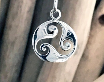 Sterling Silver Triskele Triskelion Pendant Necklace, Triskelion Necklace, Irish Jewelry, Breton & Celtiques, Collier Argent Triskell TRK034
