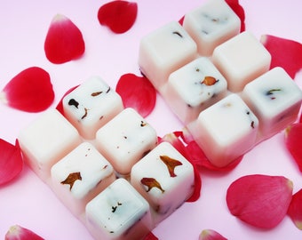 Rose Scented Wax Melt - Unique Gift Girlfriend - Dried Rose Petals - Rose Lover Gift - Gifts for Her Under 20 - Soy Wax Melt - Pink