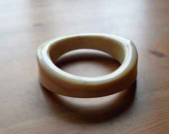 Vintage plastic bangle, 1970s