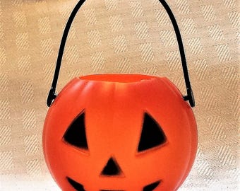 Wicked and Wild - Bath Bombs - Bath Fizzies - Halloween - Halloween Bath Bombs - Jack O' Lantern Bath Bombs - Fun Bath - Pumpkin