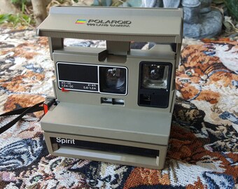 Vintage Polaroid Spirit 600 Land Camera UNTESTED Rare Color