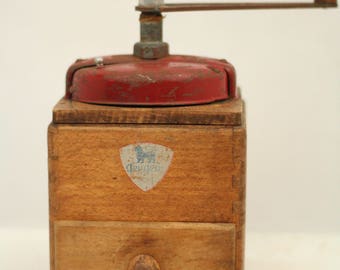 French coffee grinder – Peugeot coffee grinder – French coffee mill - French vintage décor – vintage red – rustic kitchen décor