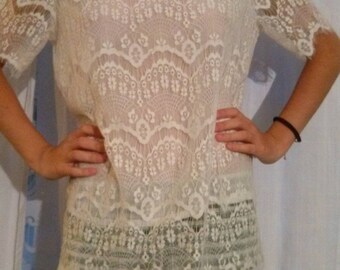 White lace short sleeves blouse