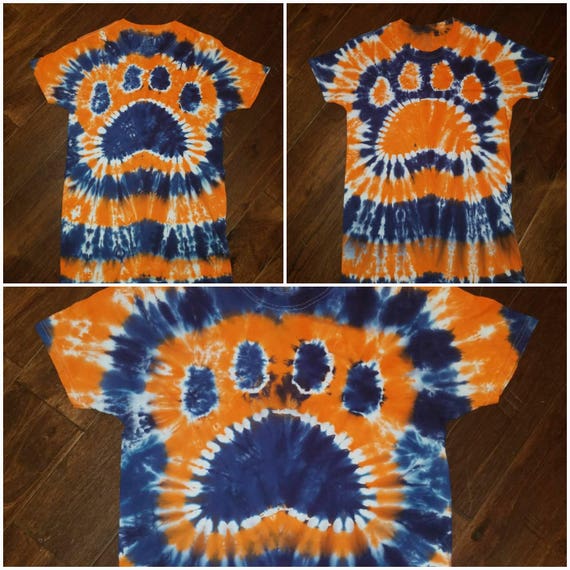 how to make paw print tie dye shirt