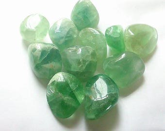 approximately 4.5 cm 1 rolled green fluorite stone