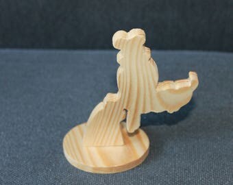 Dingo bust / Goofy wooden pedestal
