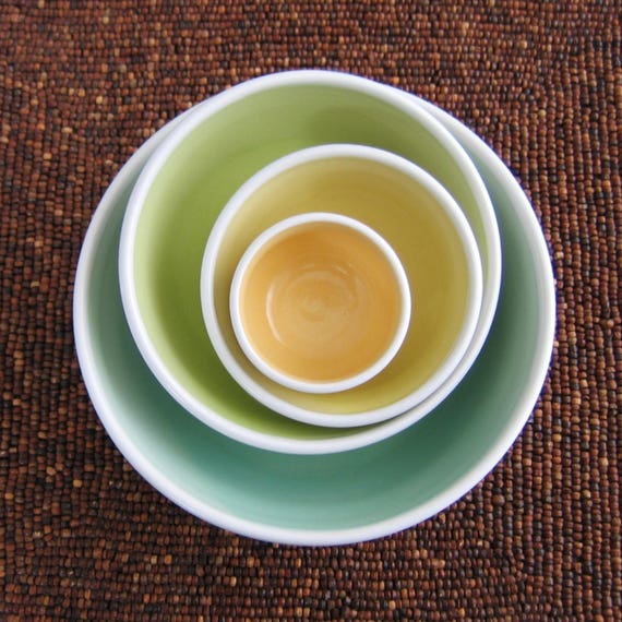 Pottery Nesting Bowls Set of Ceramic Serving Bowls in Spring