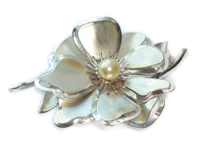 Mod Silver Tone Floral Brooch Faux Pearl Dimensional Vintage