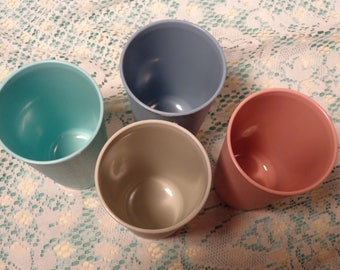 Vintage Tupperware Tumblers - Set of Four (4) Pastel Tumblers - # 873 - 17-449