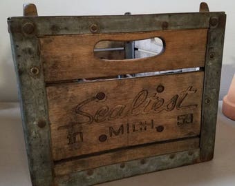Antique Milk Crate SEALTEST 1959 Dairy Bottle Advertising Farmhouse Antique Milk Crate SEALTEST 1959 Dairy Bottle Advertising Farmhouse