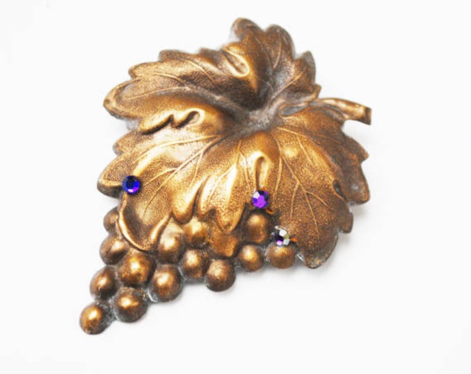 Leaf Berry Brooch - Gold Brass metal -purple rhinestone - grape leaves pin