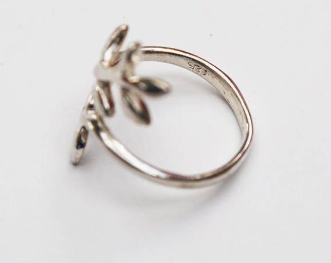 Sterling Leaf Cuff Ring - Size 7 ring - delicate silver leaves band ring