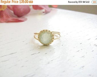 SALE - Jade ring - Gold ring - Green jade ring - Light green ring - vintage ring - Dainty jade ring - Jade jewelry