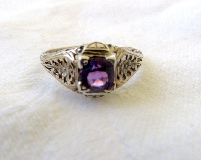 Art Deco Amethyst Ring, Sterling Silver Filigree, Amethyst Solitaire Stone, Vintage Jewelry Size 5.25