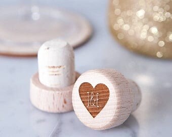 Personalised Heart Wine Bottle Stopper - Wooden Wine Stopper - Personalised Stopper - Wedding Favour - Wine Lover Gift - Wedding Favours