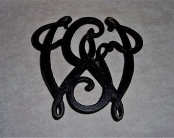 Vintage Black Cast Iron Trivet Virginia Metalcrafters George Washington Cypher Monogram Bicentennial