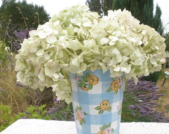 Dried hydrangea flowers- 12 ivory/white/light green - long stems- cottage chic wedding- antique look