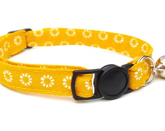 Cat Collar - Mustard yellow metro flower collar with breakaway safety clasp
