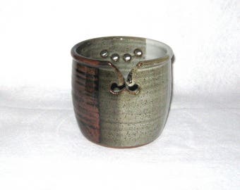 Large Yarn Bowl, Knitting Bowl, Yarn Caddy, Yarn Holder, Ceramic Yarn Bowl, Crochet Yarn Bowl, Stoneware Yarn Bowl