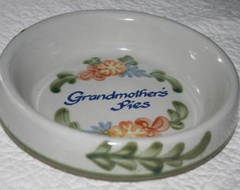 Heavy Stoneware Baking Dish by Louisville Stoneware, Kentucky , Grandmother's Pies