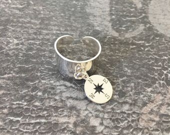 Bague chevalière en argent avec charm boussole