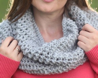 Gray cowl Knitted cowl Knitted neck warmer Cowl scarf Knit cowl Crochet cowl Knit snood Christmas gift Neck wrap Gray neck warmer Snood