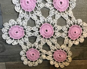White and pink doiley