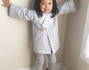 Cotton Kimono Robe for Boys or Girls || Gifts for children (Grey with white polkadot) || Lightweight Outfit and Easy to Wear || for Toddlers