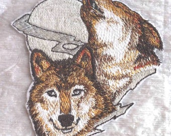 Realistic Wolf Pair Howling at the Moon Embroidered Iron on Patch - Applique - 4" x 3.5" - FREE SHIPPING