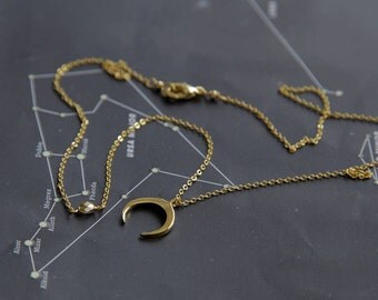 Crescent moon Necklace, Gold Moon Necklace, Half Moon Necklace, Moon Necklace, Boho Moon Gold Necklace, Moon Pendant, Gifts for Girls