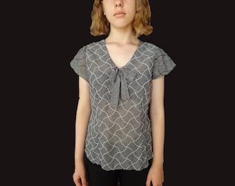 Vintage 50s blouse, vintage short sleeve 50s blouse, vintage bow blouse, front bow blouse, black white bow blouse, 50s polka dot blouse XS S