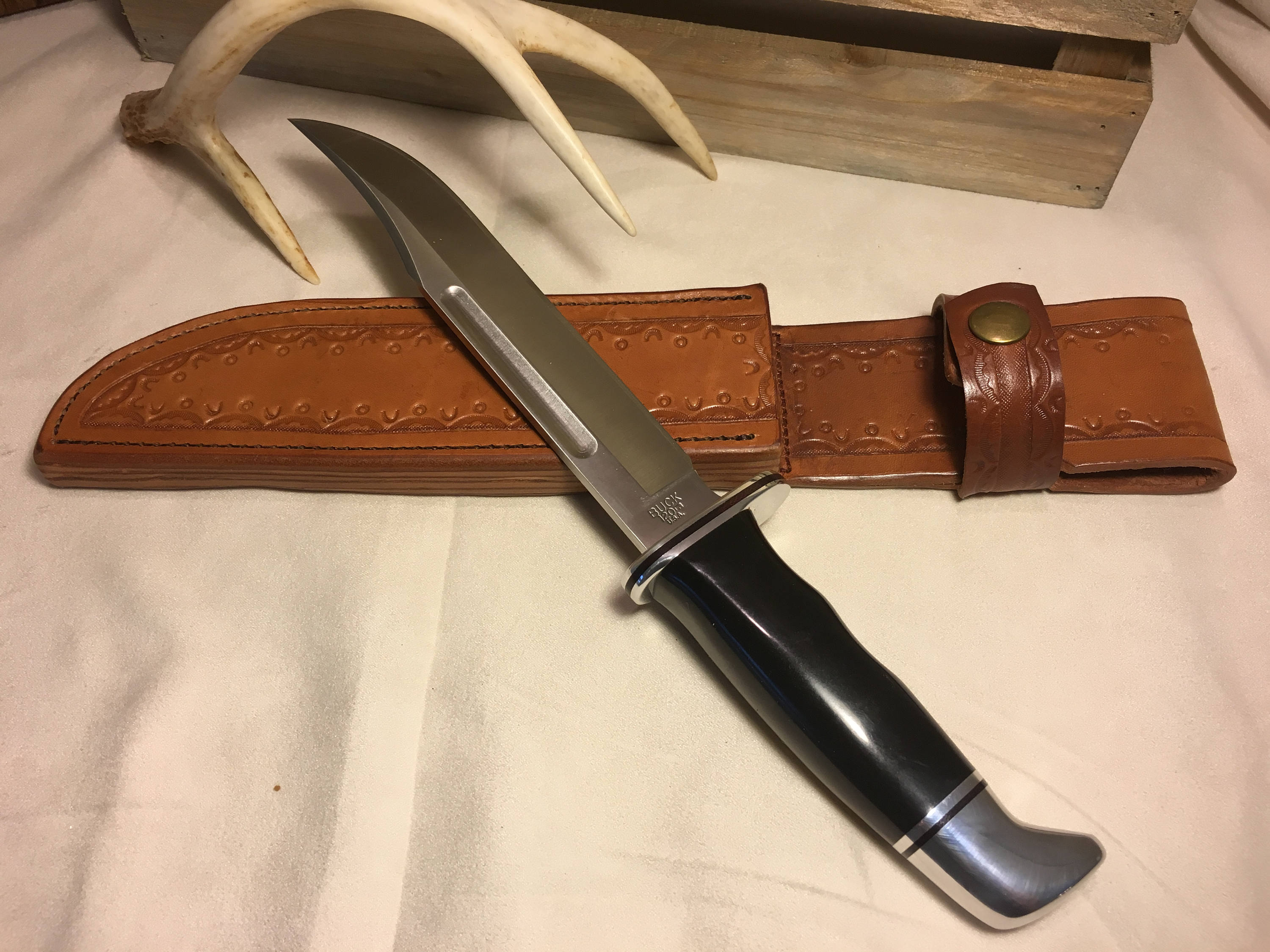Custom Belt Sheath and Buck Fixed Blade Hunting Knife Model
