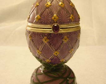 Music Box With Egg